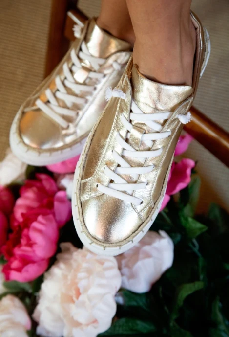 Em Belish - Image 13